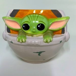 Silver Buffalo Star Wars The Mandalorian Child Seated Ceramic 3D Sculpted Mug